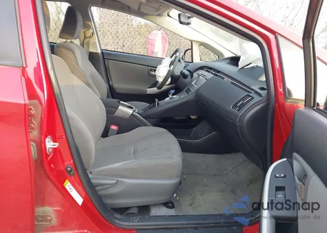 2013 Toyota Prius z USA, uszkodzony, nr VIN JTDKN3DU6D0352630